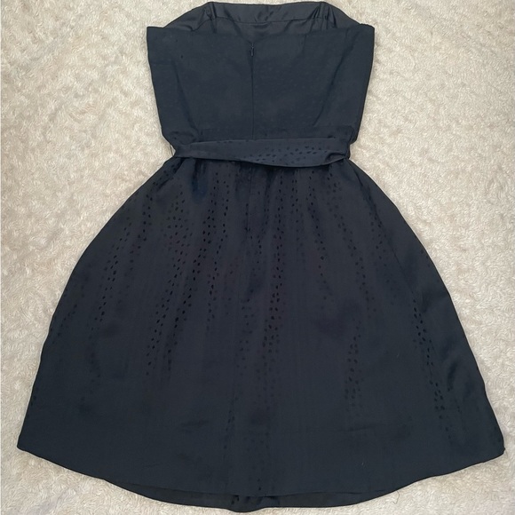 Beautiful Black Silk Strapless Dress by White House Black Market, Size 6 - Picture 5 of 8